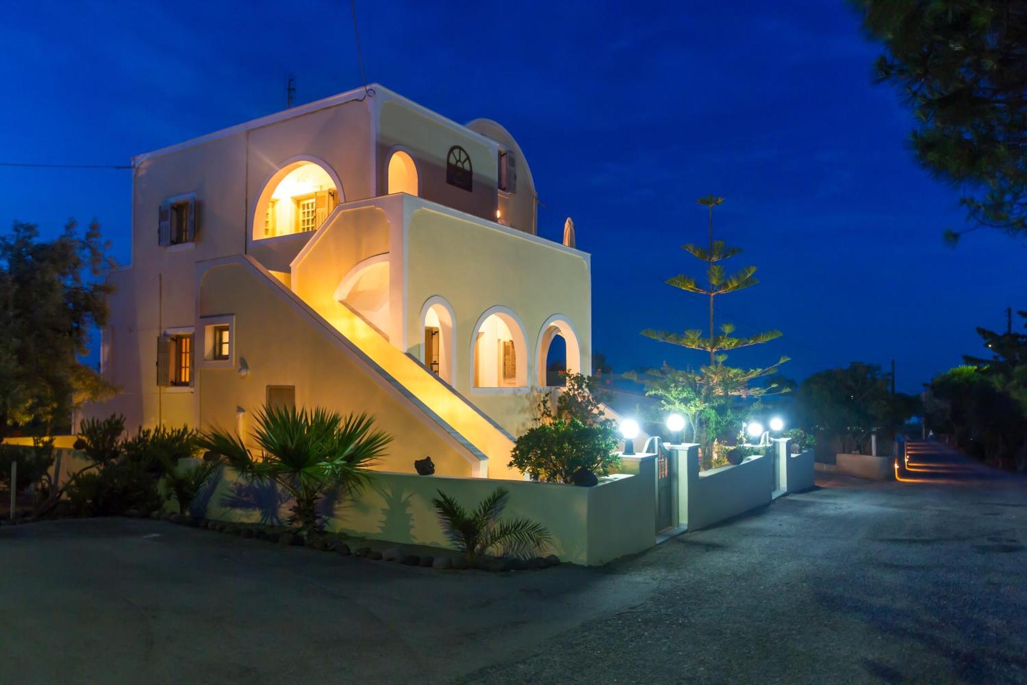 Niovi Hotel Fira  Exterior foto
