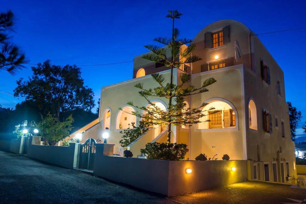 Niovi Hotel Fira  Quarto foto