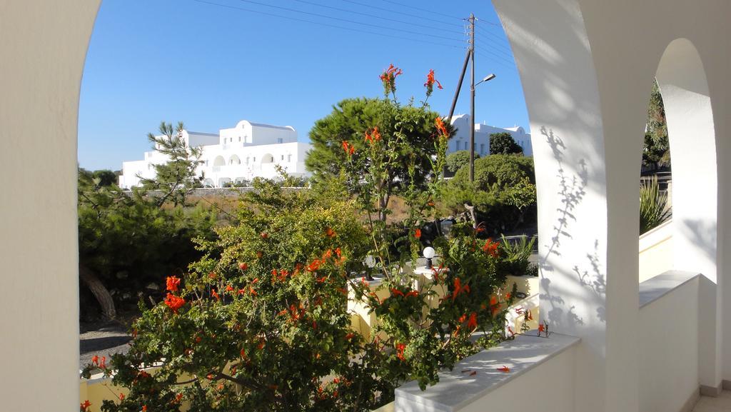 Niovi Hotel Fira  Exterior foto